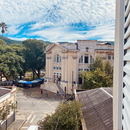 Hotel Thermas Da Mantiqueira - Pocos De Caldas - De Frente Para A Praca Central E Relogio Floral Ngoại thất bức ảnh