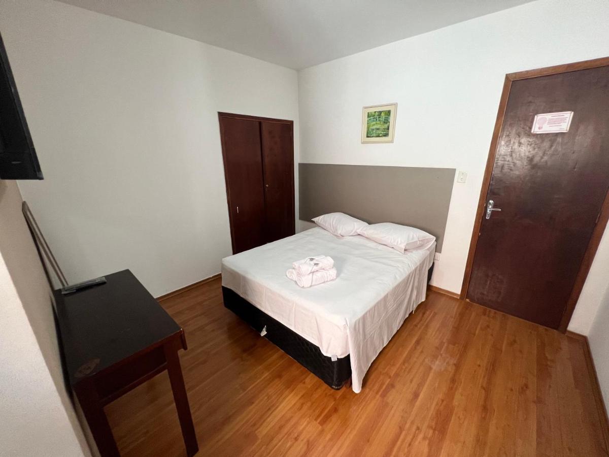 Hotel Thermas Da Mantiqueira - Pocos De Caldas - De Frente Para A Praca Central E Relogio Floral Ngoại thất bức ảnh
